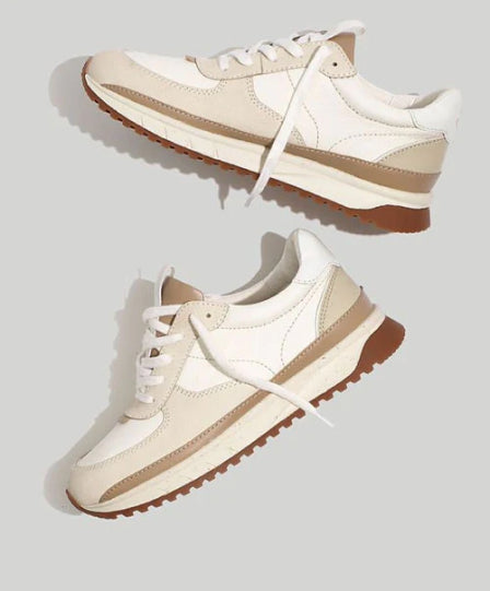 Sneakers in Neutral Colorblock Leather