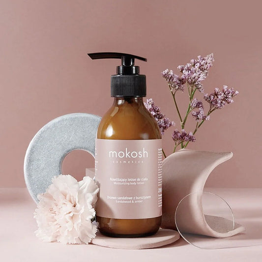 Nourishes the Skin to Reveal a Refreshed and Revitalized Complexion